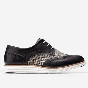 Cole Haan Herringbone Lace Up Wingtip Original Grand Sneakers